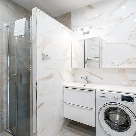 Rentplanet - Ksiecia Witolda Apartment