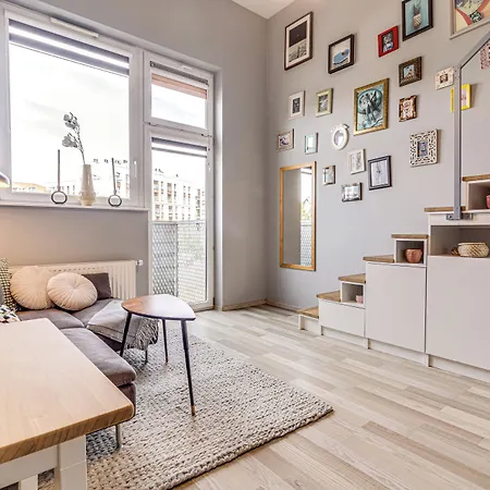 Rentplanet - Ksiecia Witolda Apartment