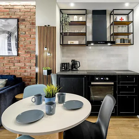 Rentplanet - Ksiecia Witolda Apartment